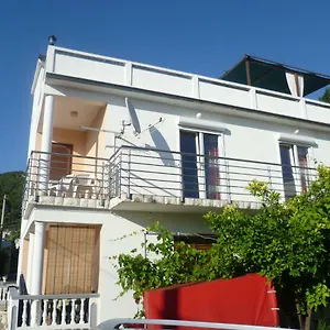Apartman Tariba, Banjol